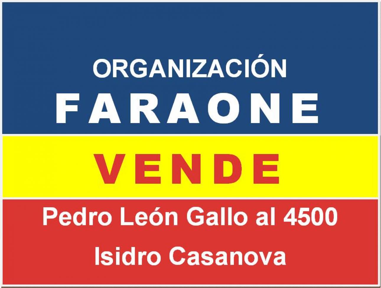 CASA.- CALLE PEDRO LEON GALLO AL 4000