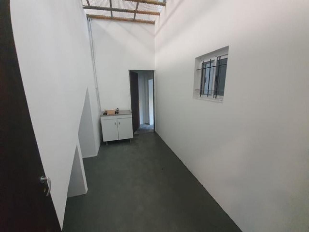 GALPON 300M2 NUEVO C/FUERZA MOTRIZ MARTIN CORONADO