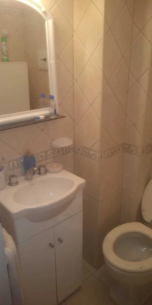 3 ambientes, 2 baños Misiones 100, Balvanera, bajas expensa
