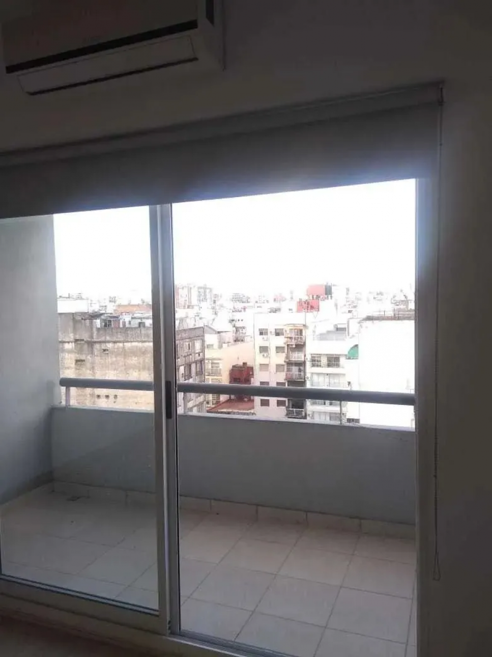 Monoambiente Muy Luminoso con hermoso balcón, 35 m2 totales,