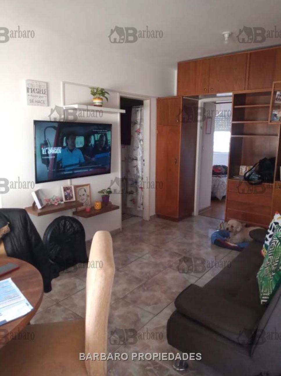 BARBARO VENDE DEPTO EN SAN MARTIN CENTRO