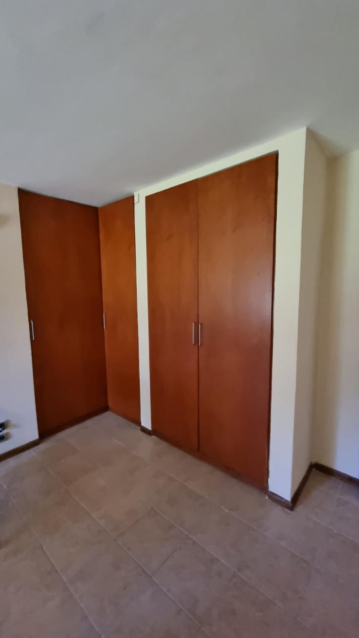Magnifica Vivienda en Venta con costa de arroyo