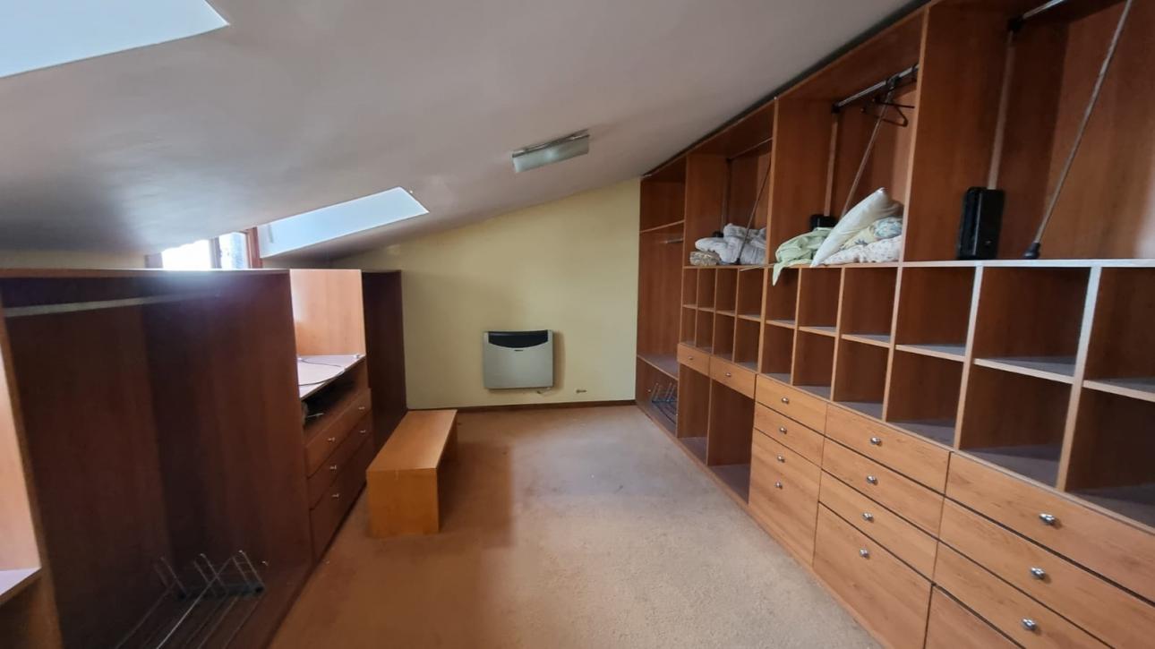 Magnifica Vivienda en Venta con costa de arroyo
