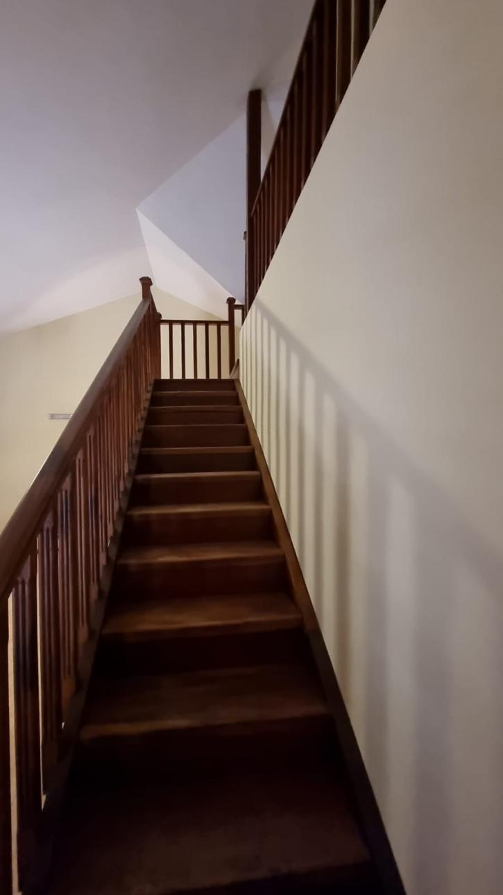 Magnifica Vivienda en Venta con costa de arroyo