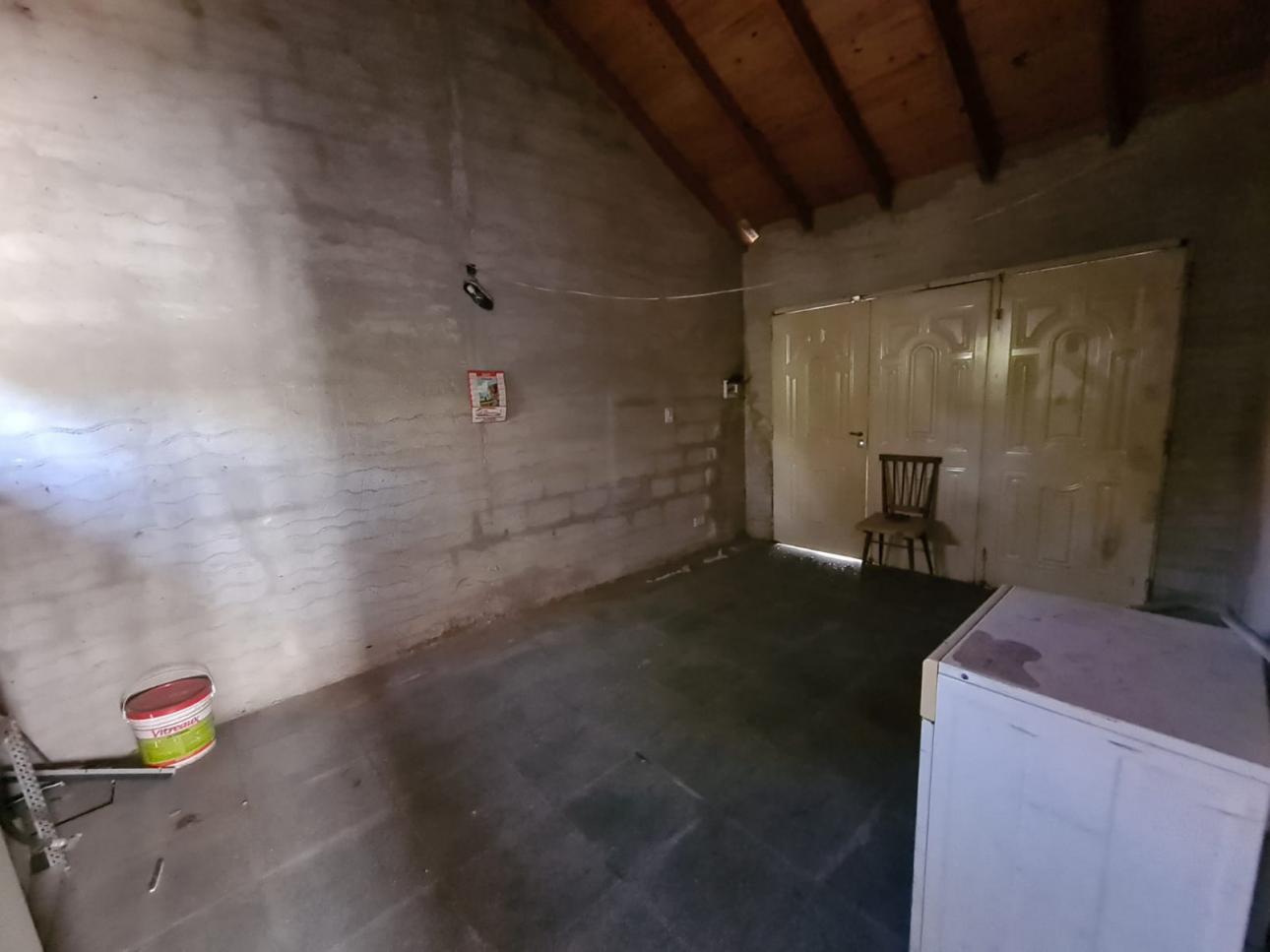 Inmueble a reformar a una cuadra de Espora y La Serenisima