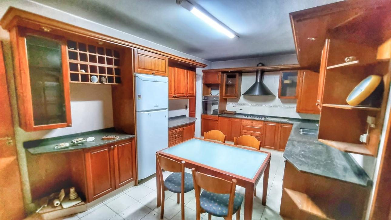 Magnifica Vivienda en Venta con costa de arroyo