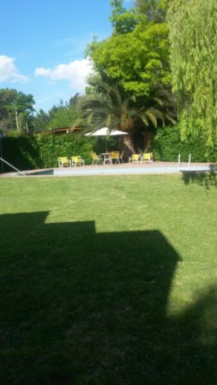 VENDO CASA QUINTA EN BARRIO LINKS DE EZEIZA