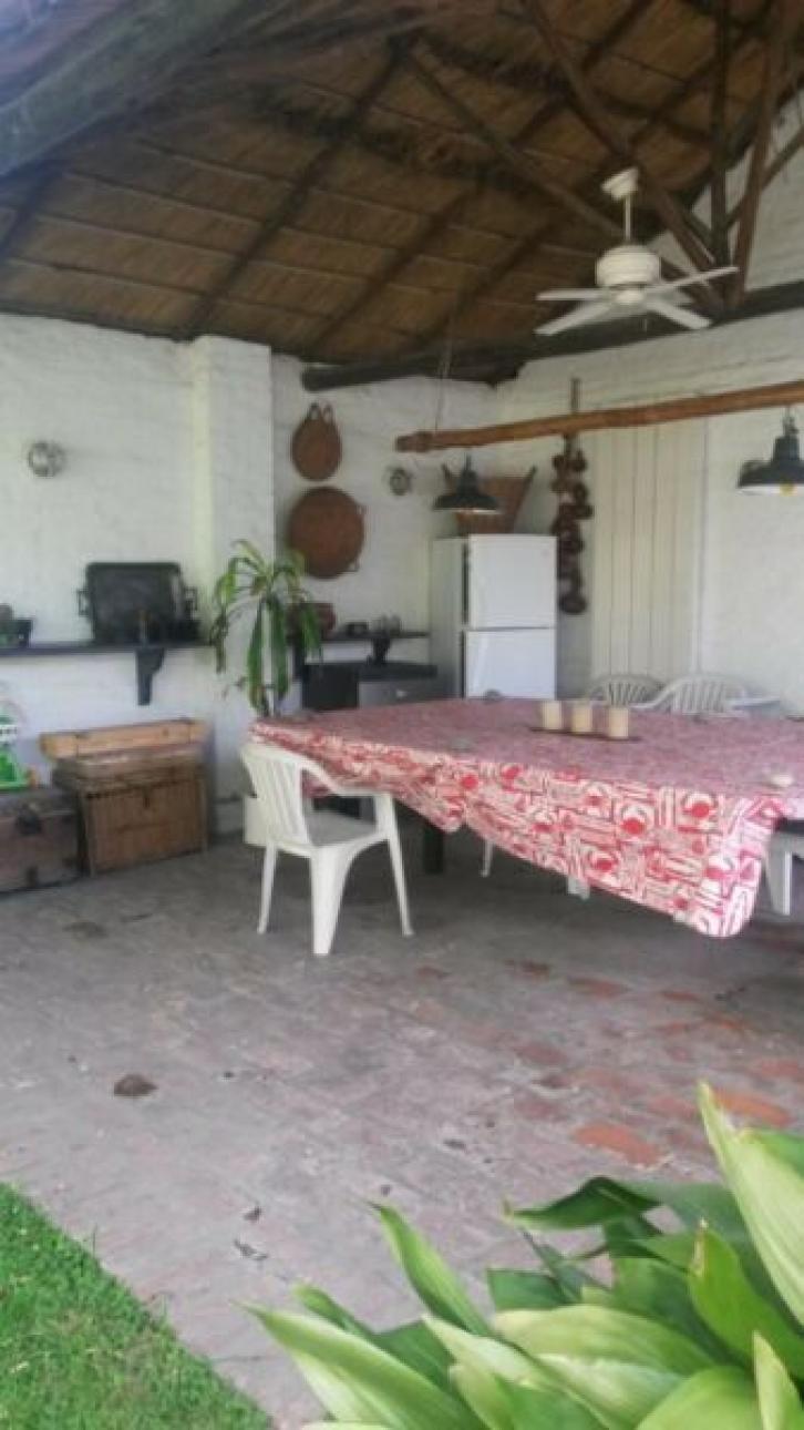 VENDO CASA QUINTA EN BARRIO LINKS DE EZEIZA