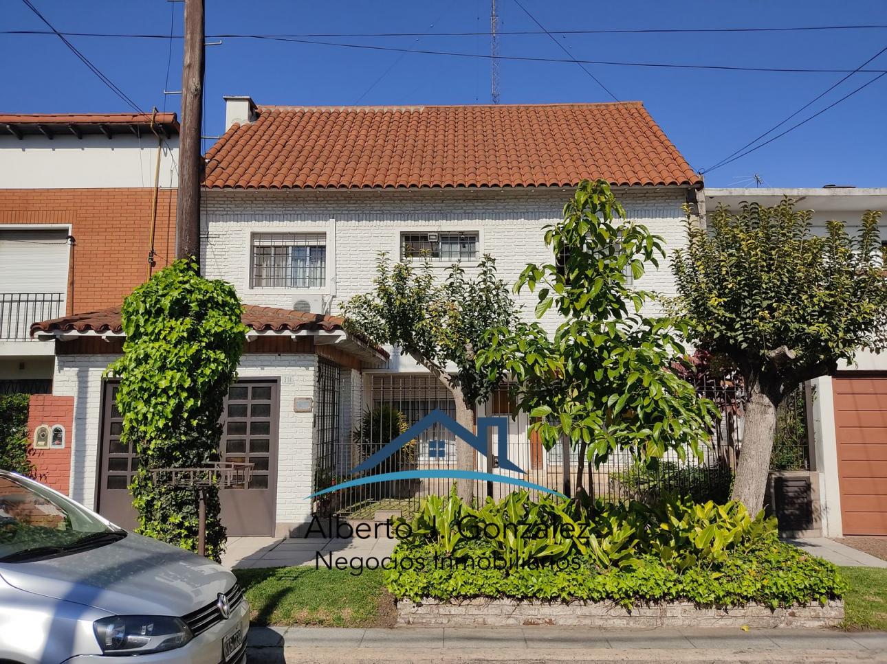 Casa en San Andres 5 ambientes