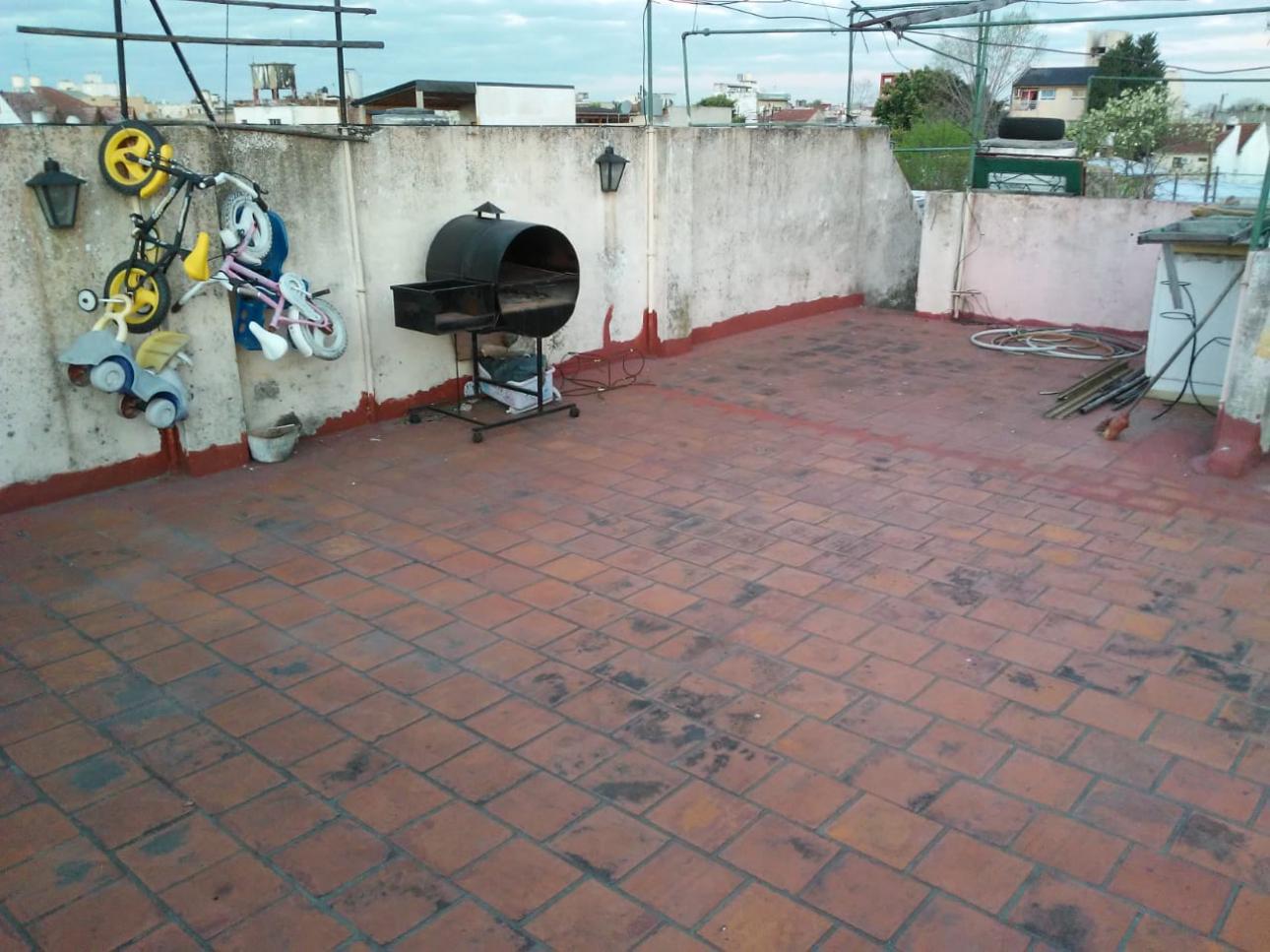 PH 3 amb. en primer piso c/ terraza propia  - APTO CREDITO
