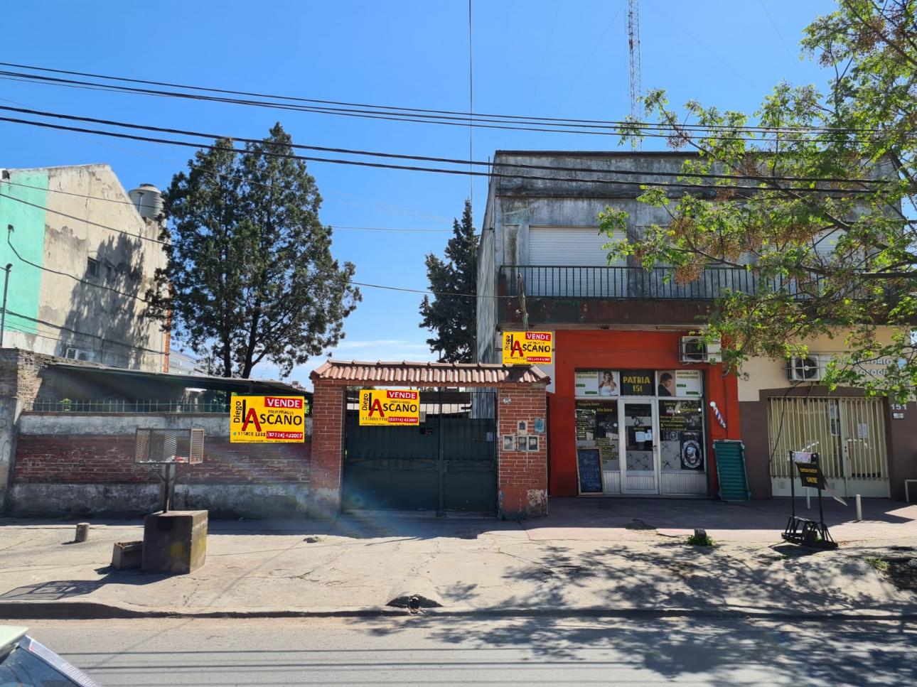 Locales + Deptos + Amplio Lote sobre Patria 153, Glew