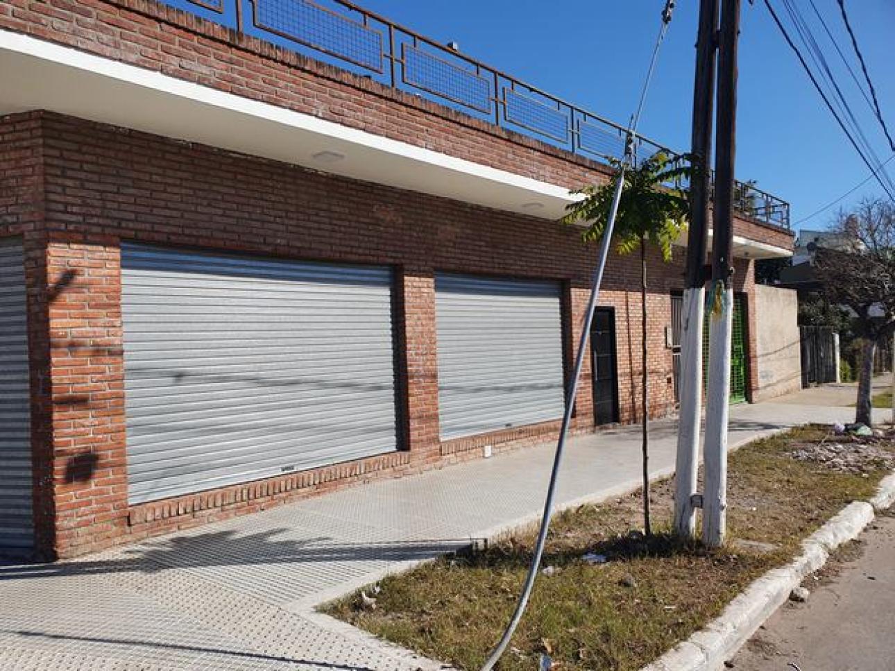 LOCAL 70M2 EN LOMA HERMOSA