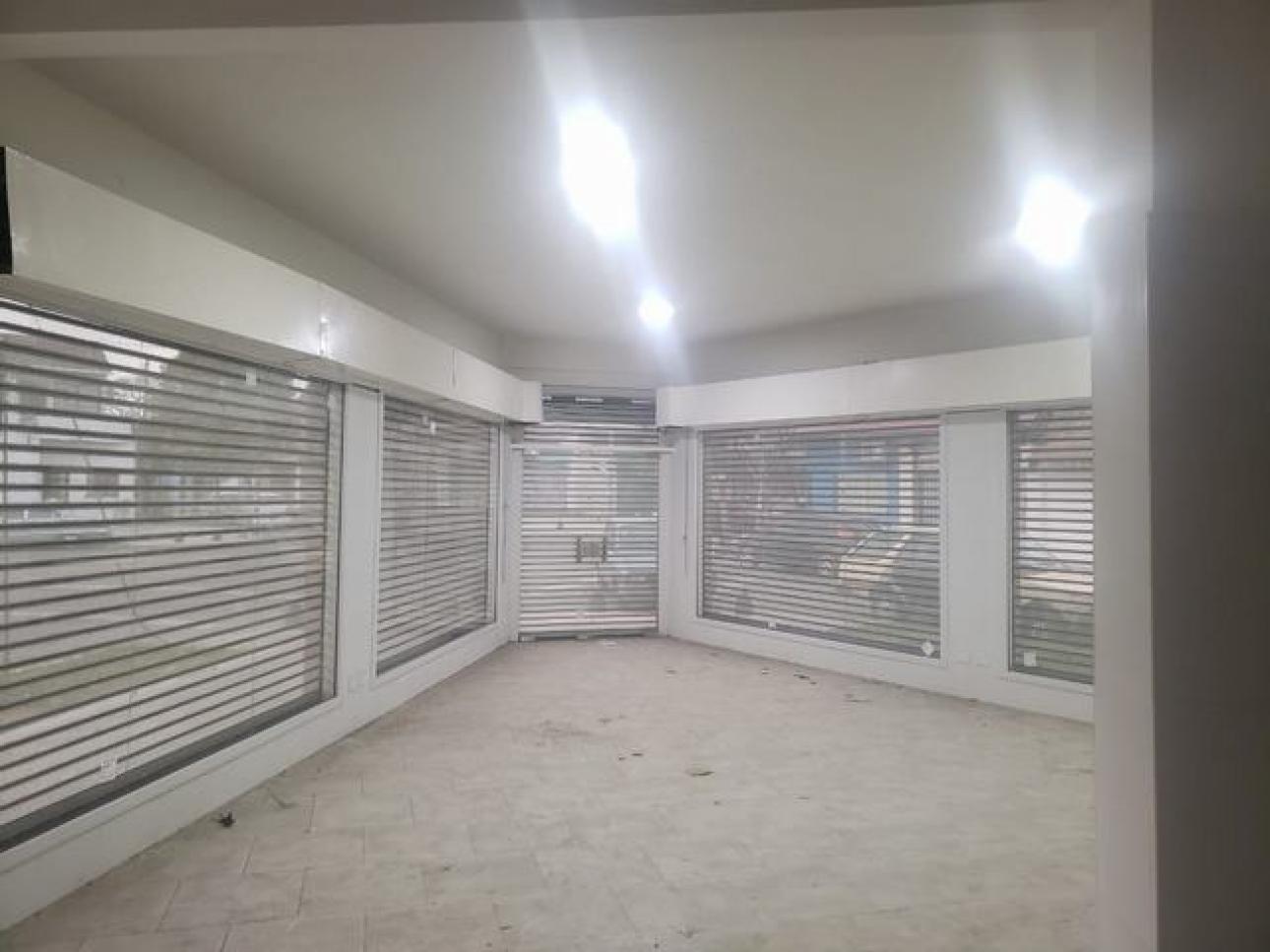 LOCAL 70M2 EN LOMA HERMOSA