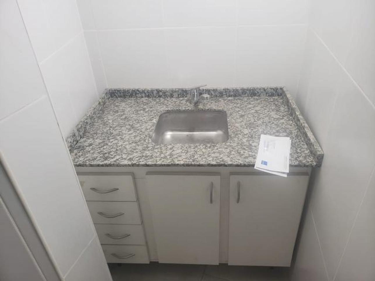 LOCAL 70M2 EN LOMA HERMOSA