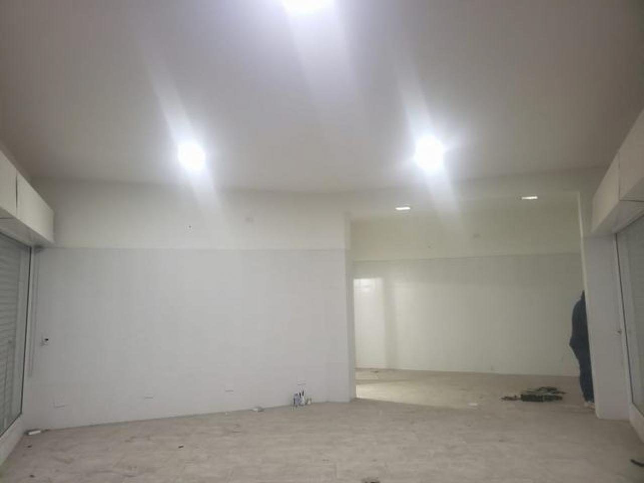 LOCAL 70M2 EN LOMA HERMOSA