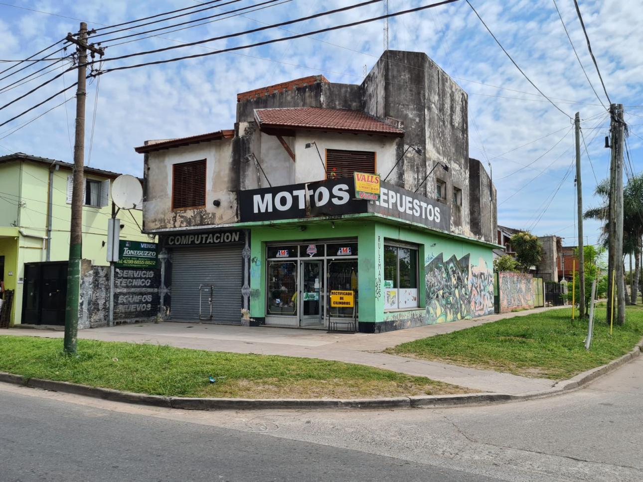 Local sobre Patria y Justicia, pleno centro de Glew