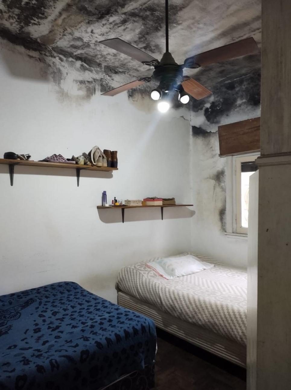 CASA 4 AMB CON FONDO Y TERRAZA CON DEPTO A TERMINAR