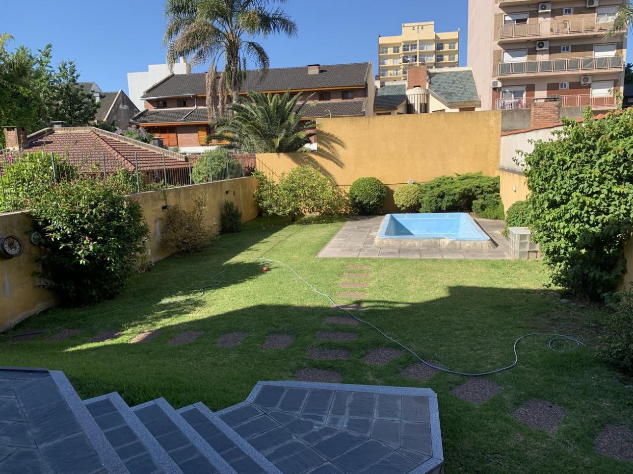 San Martin Crto. Impecable Chalet 5 Amb. c/ dep.
