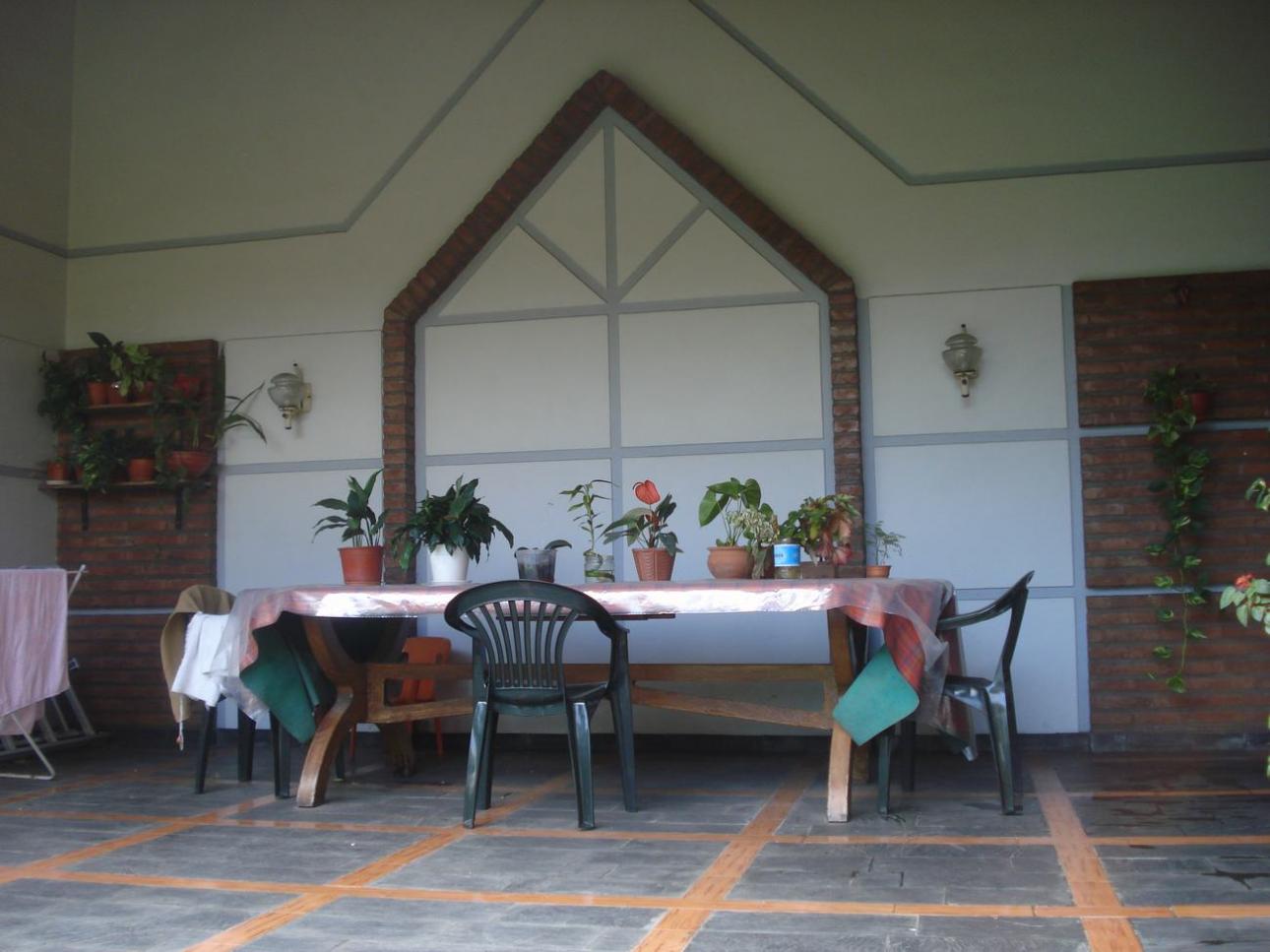Chalet 5 Amb. y Dependencias