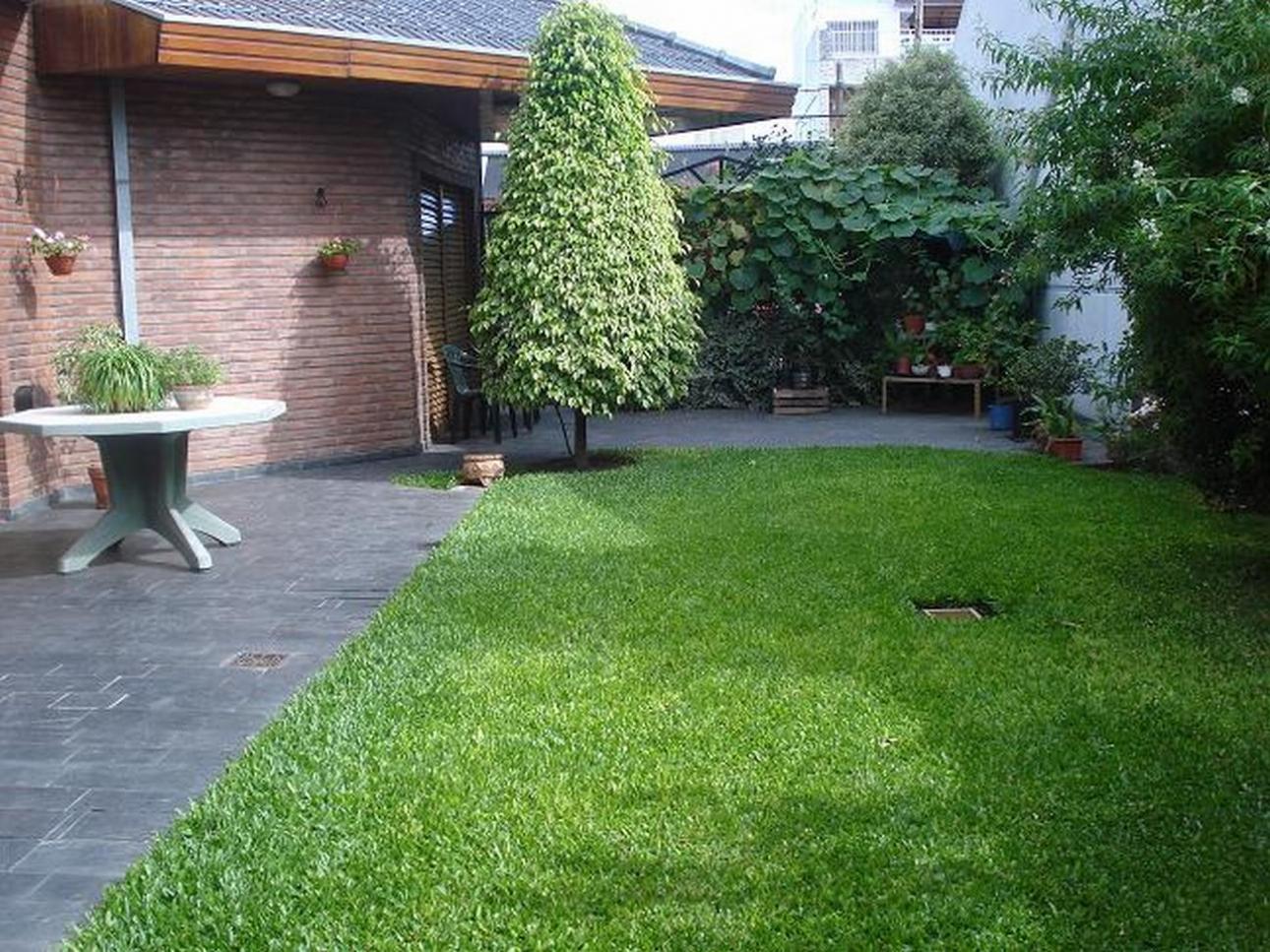 Chalet 5 Amb. y Dependencias