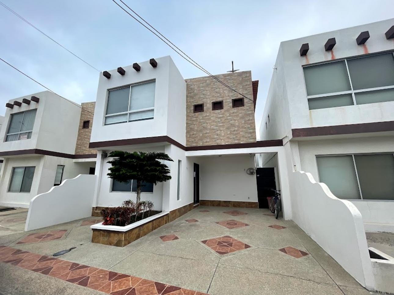 Alquilo Casa a Pasos del Mar para Fin de Año