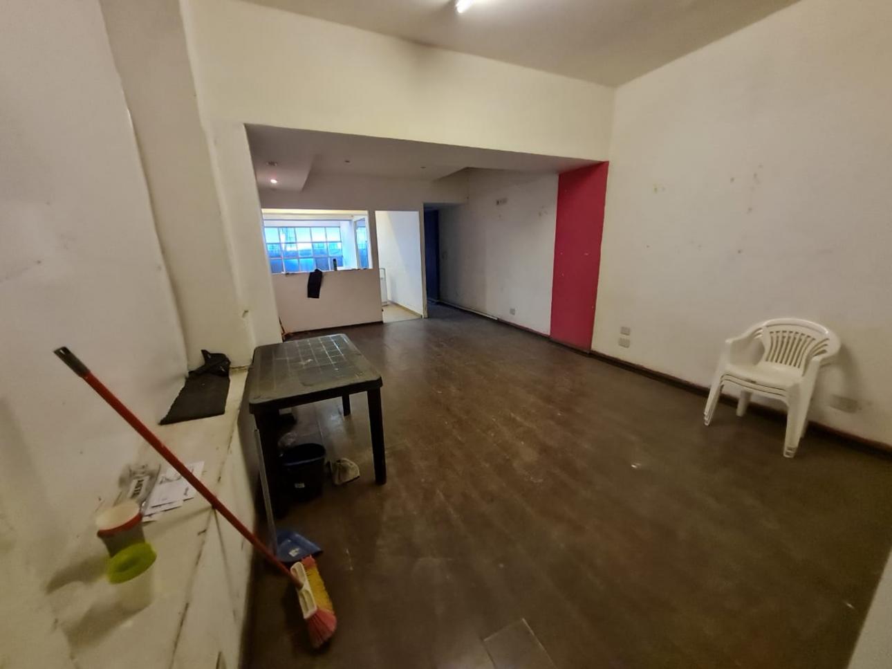 LOCAL CON SALA PARCIALMENTE INSONORIZADA EN PALERMO
