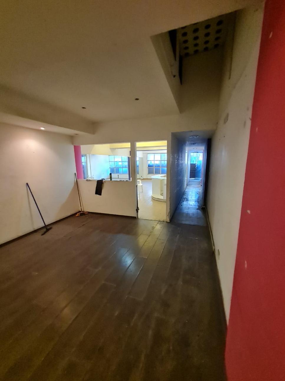LOCAL CON SALA PARCIALMENTE INSONORIZADA EN PALERMO