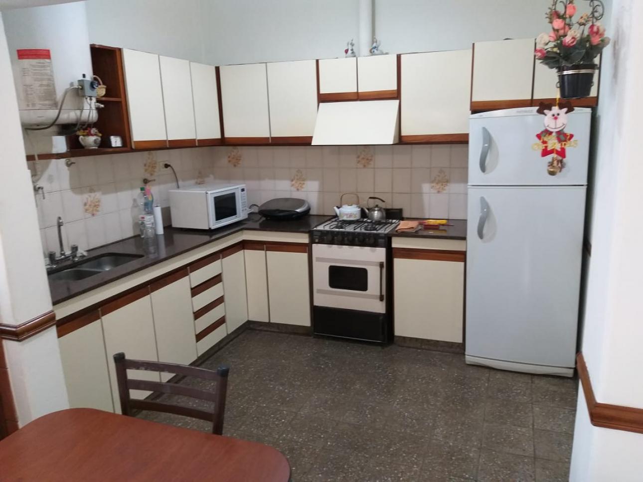 CASA EN ESQUINA