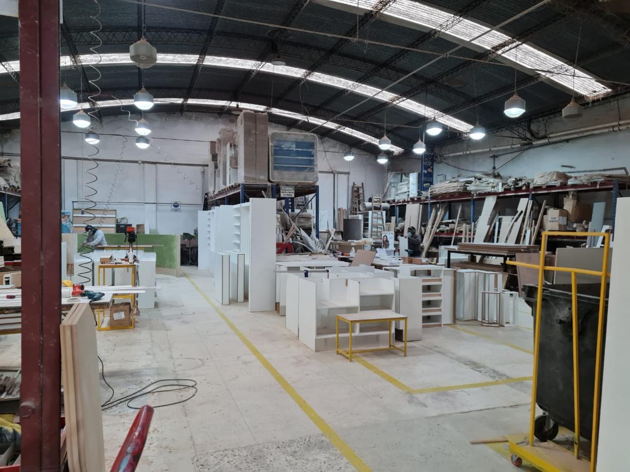 1300 m2 en Villa Maipu (Fabrica de Muebles)
