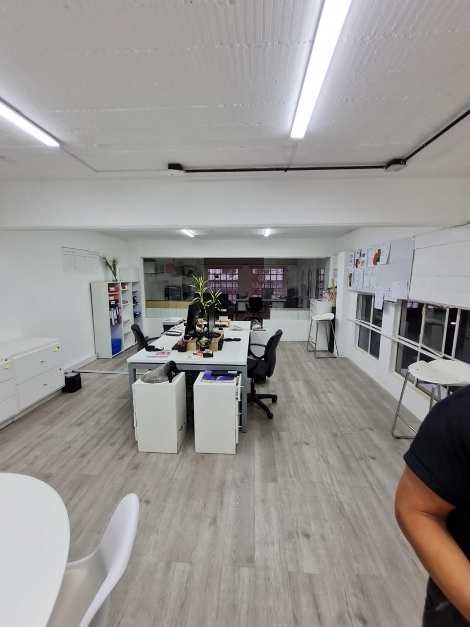 1300 m2 en Villa Maipu (Fabrica de Muebles)