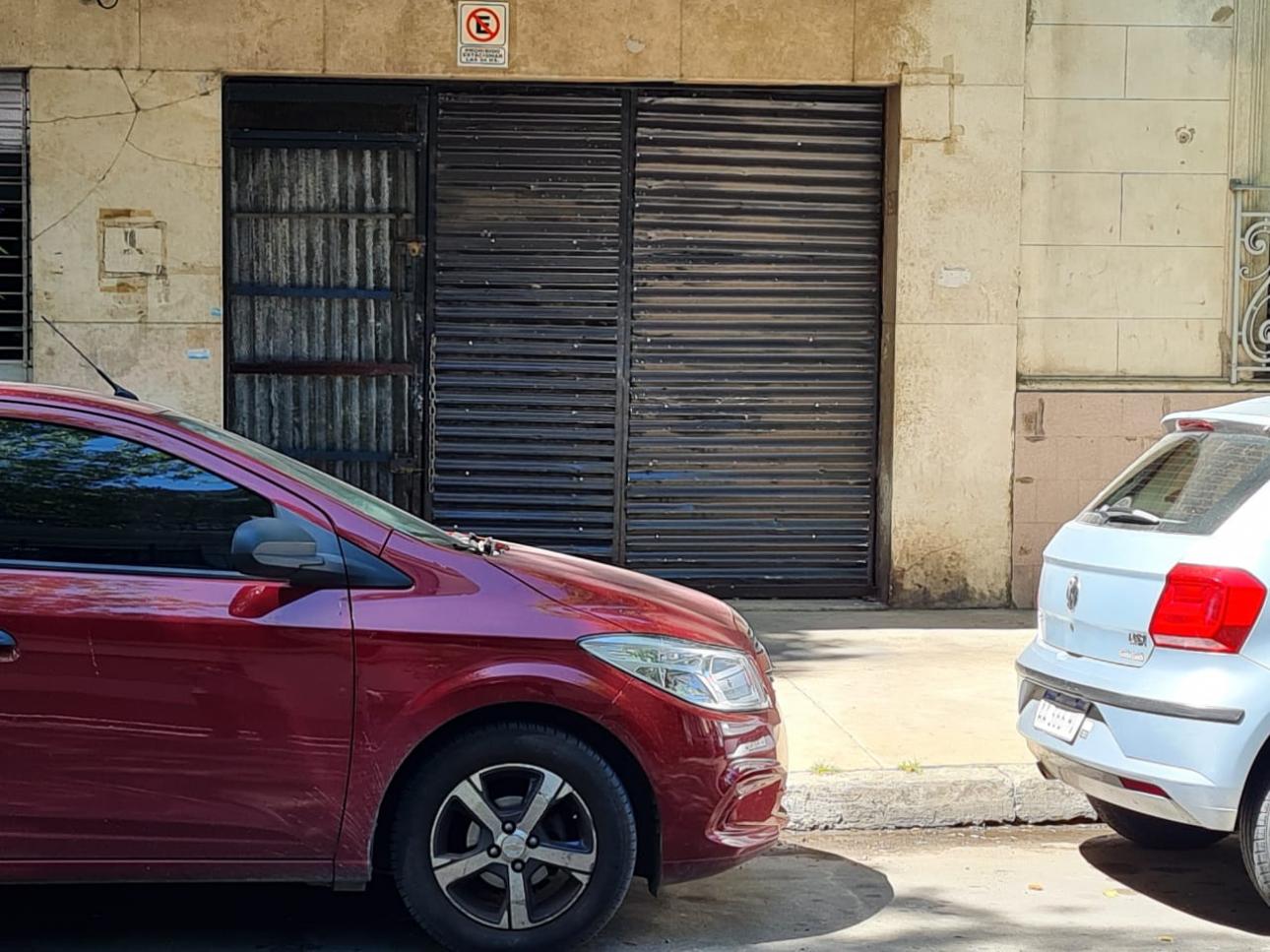 DEPOSITO EN POMPEYA DE 880 M2