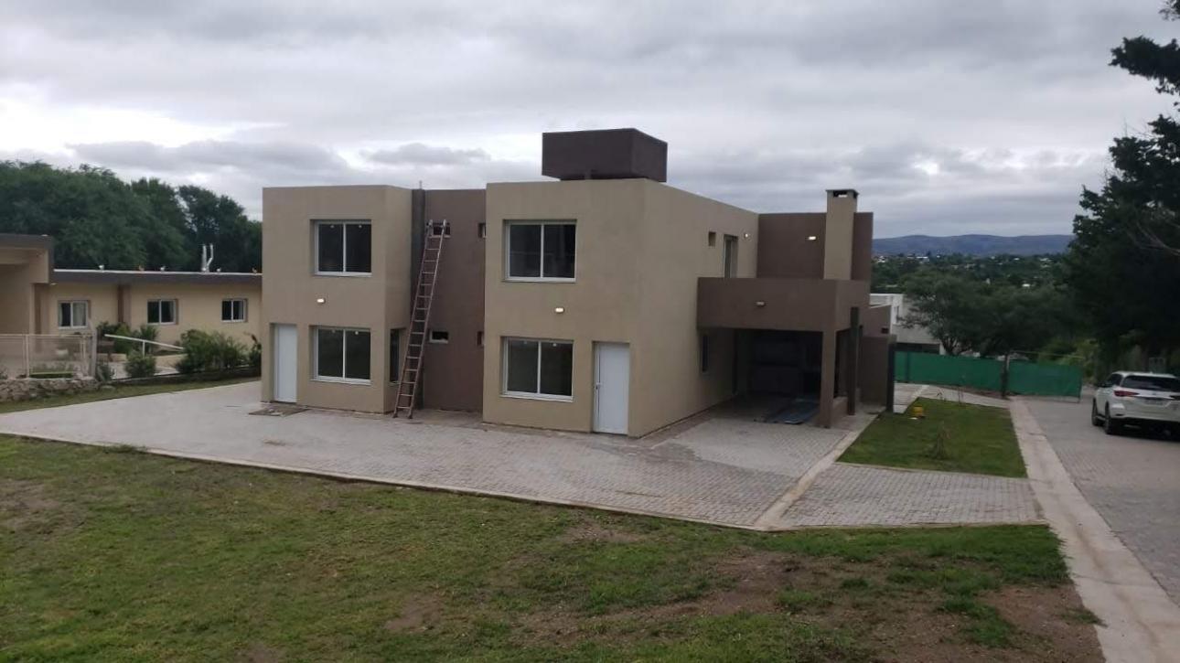 DUPLEX A ESTRENAR EN CONDOMINIO PRIVADO