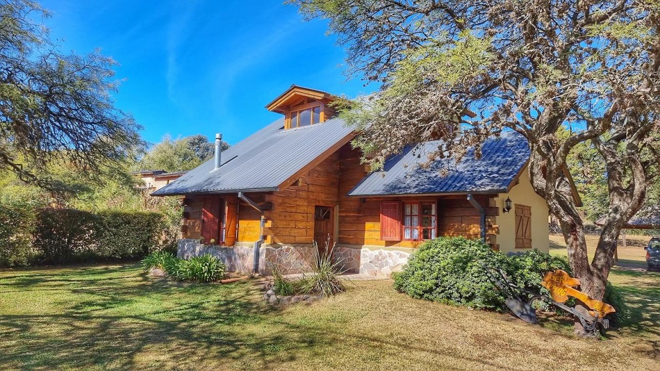 Amplia Cabaña con pileta en Villa General Belgrano