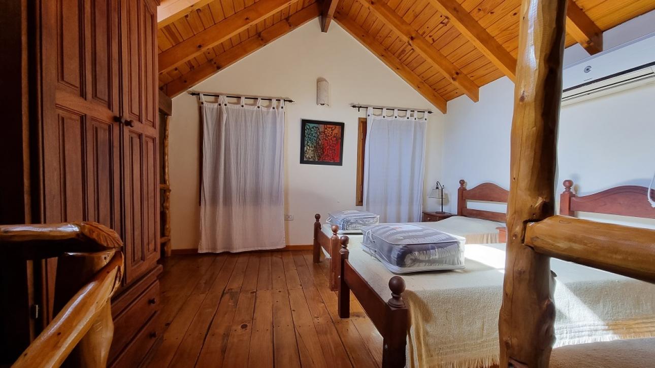 Amplia Cabaña con pileta en Villa General Belgrano