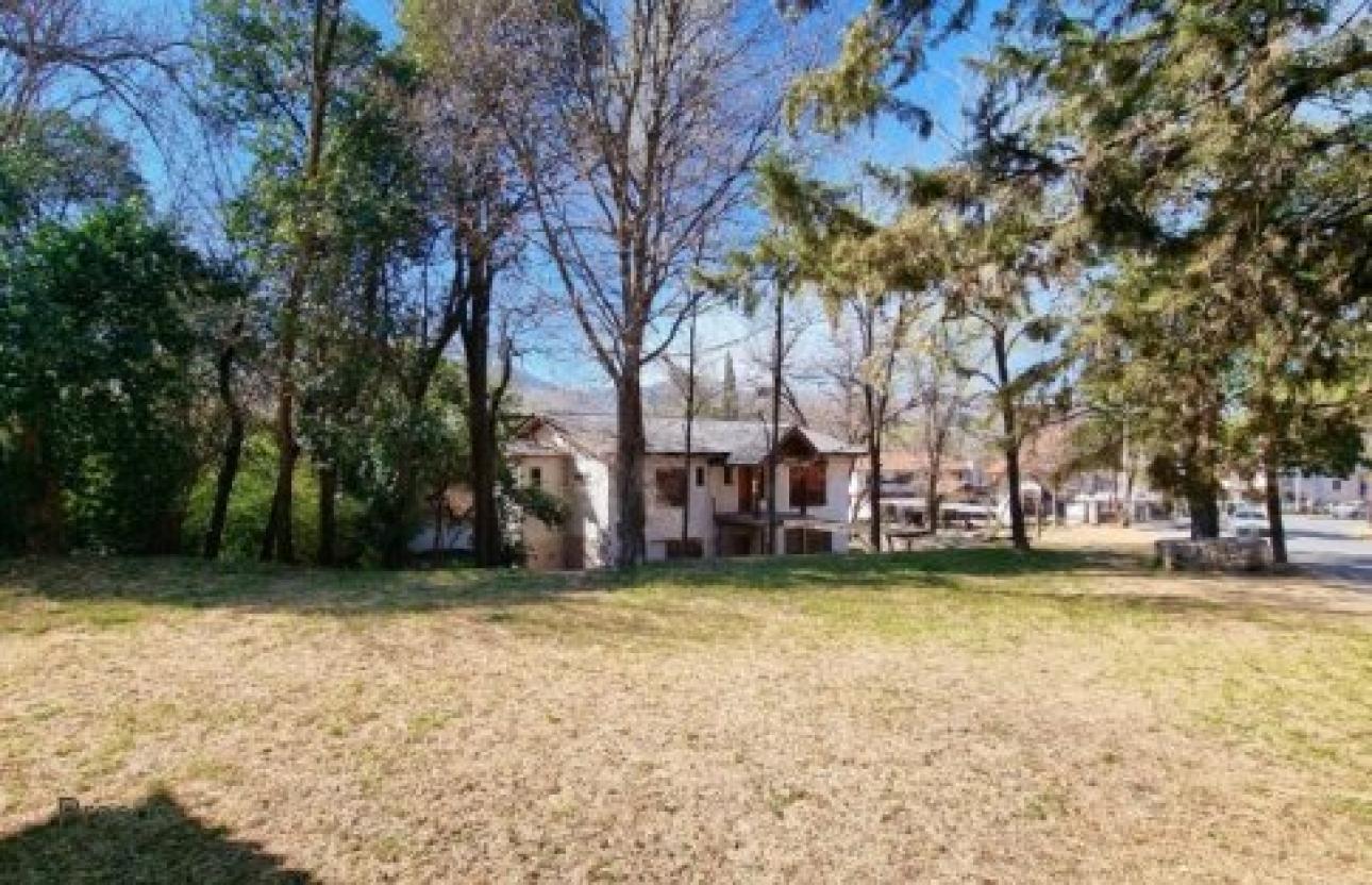 PARA INVERSORES- Ideal Emprendimiento 4286m2 sobre avenida