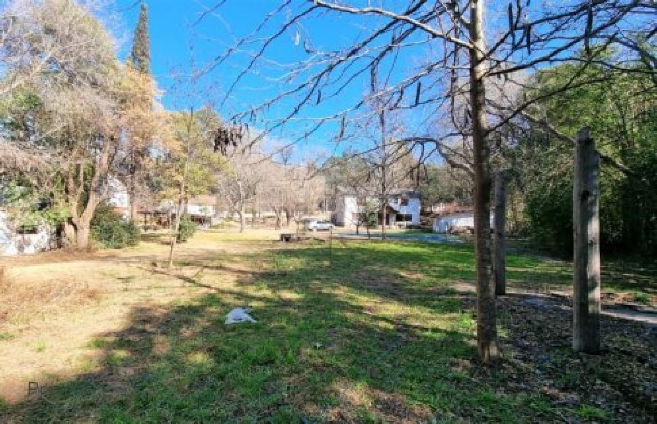 PARA INVERSORES- Ideal Emprendimiento 4286m2 sobre avenida