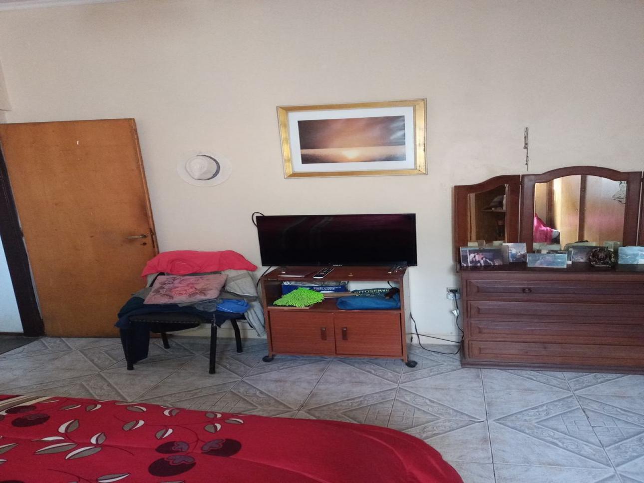 Casa de cuatro ambientes en venta en el palomar