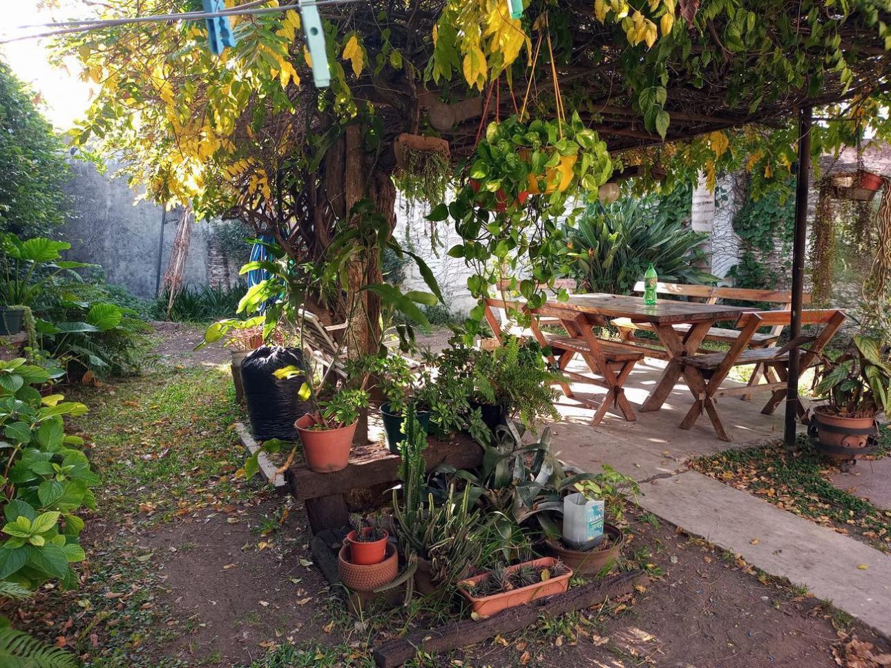 Casa de cuatro ambientes en venta en el palomar