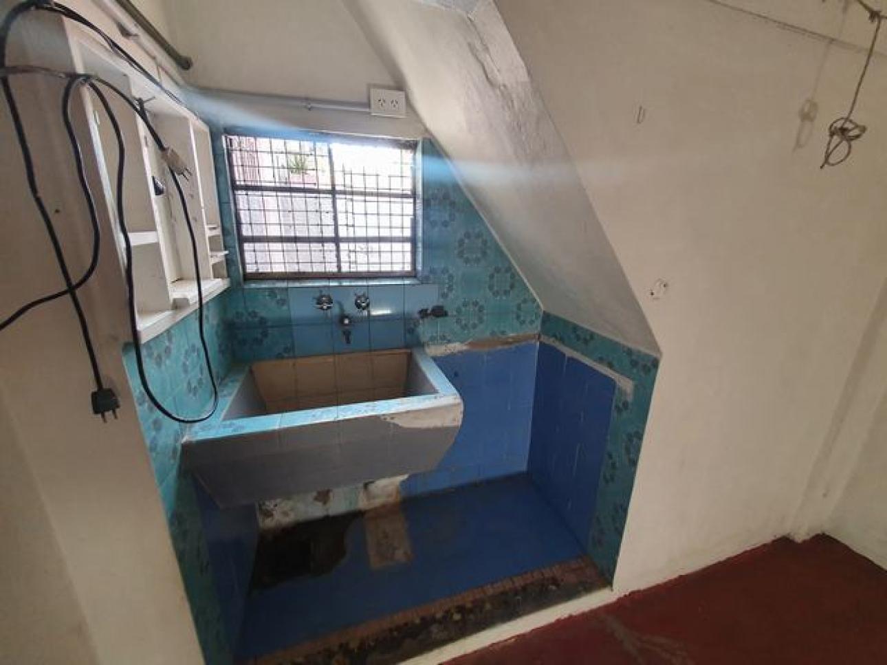 DEPARTAMENTO 2 AMB AMPLIO EN PH FRENTE  VILLA BOSCH S/EXP
