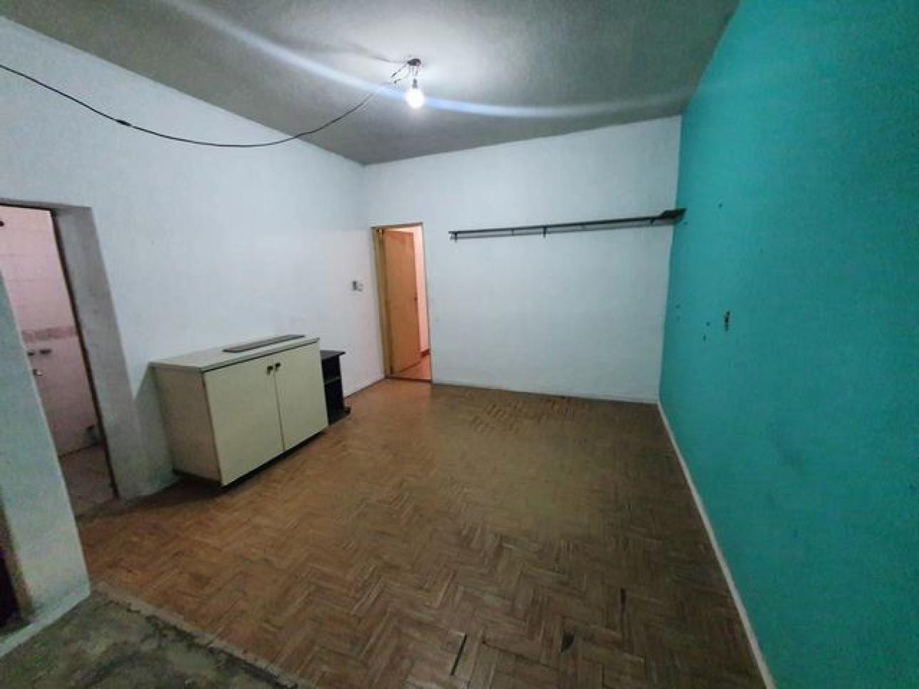 DEPARTAMENTO 2 AMB AMPLIO EN PH FRENTE  VILLA BOSCH S/EXP