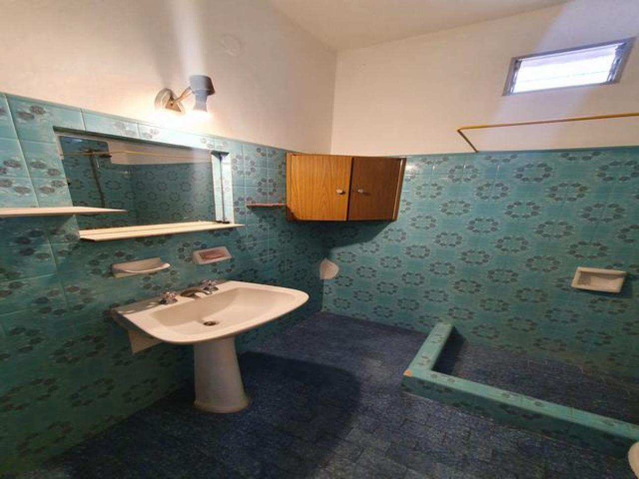 DEPARTAMENTO 2 AMB AMPLIO EN PH FRENTE  VILLA BOSCH S/EXP