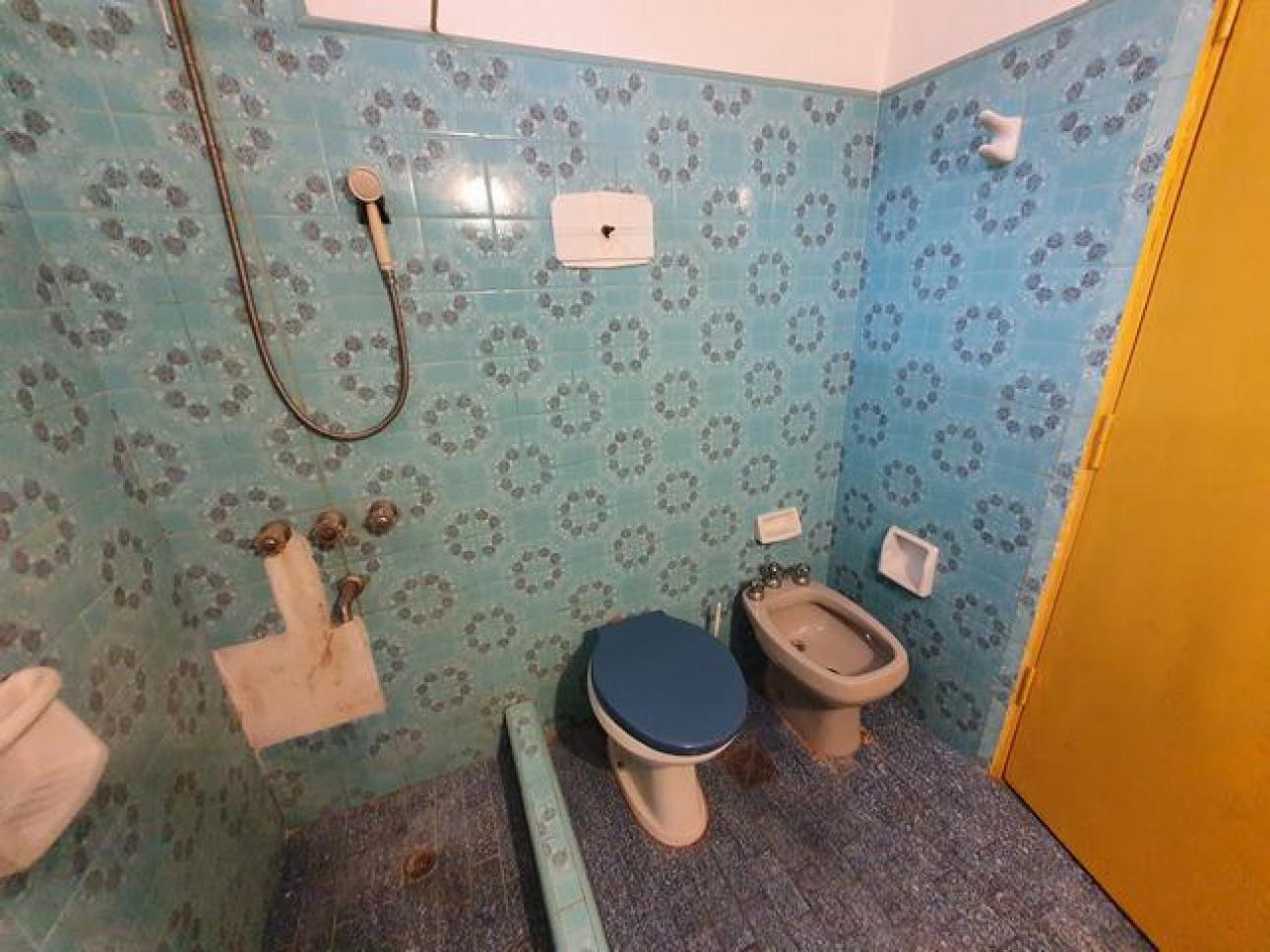 DEPARTAMENTO 2 AMB AMPLIO EN PH FRENTE  VILLA BOSCH S/EXP
