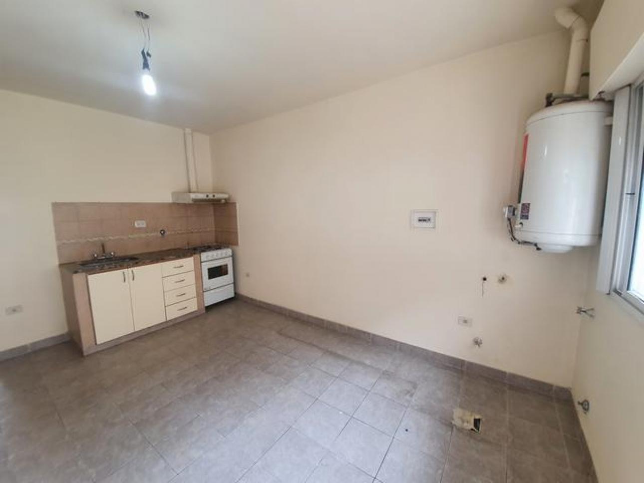 DEPARTAMENTO 2 AMB C/PATIO VILLA BOSCH sin expensas