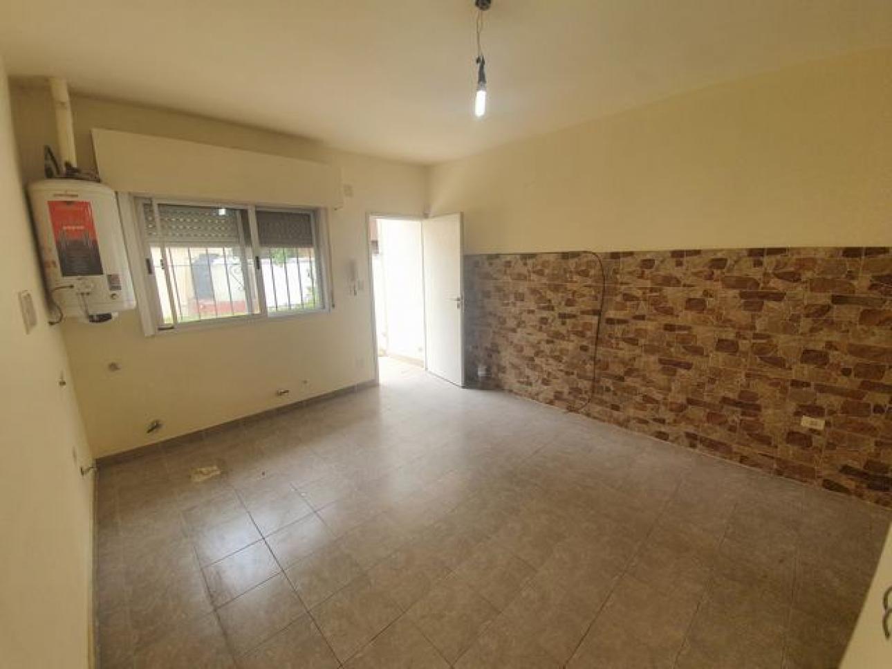 DEPARTAMENTO 2 AMB C/PATIO VILLA BOSCH sin expensas