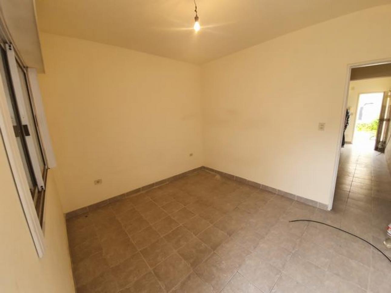 DEPARTAMENTO 2 AMB C/PATIO VILLA BOSCH sin expensas