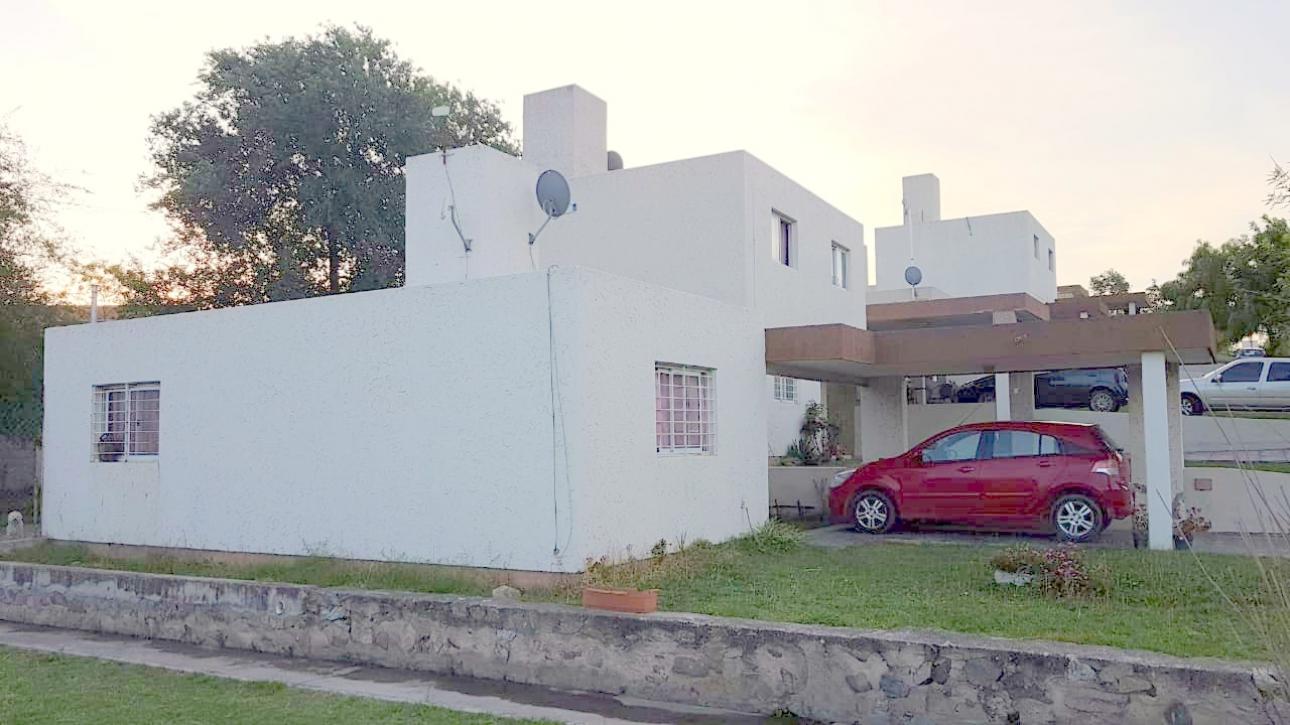 CASA EN ALQUILER EN HOUSING LOS ALGARROBOS VILLA ALLENDE
