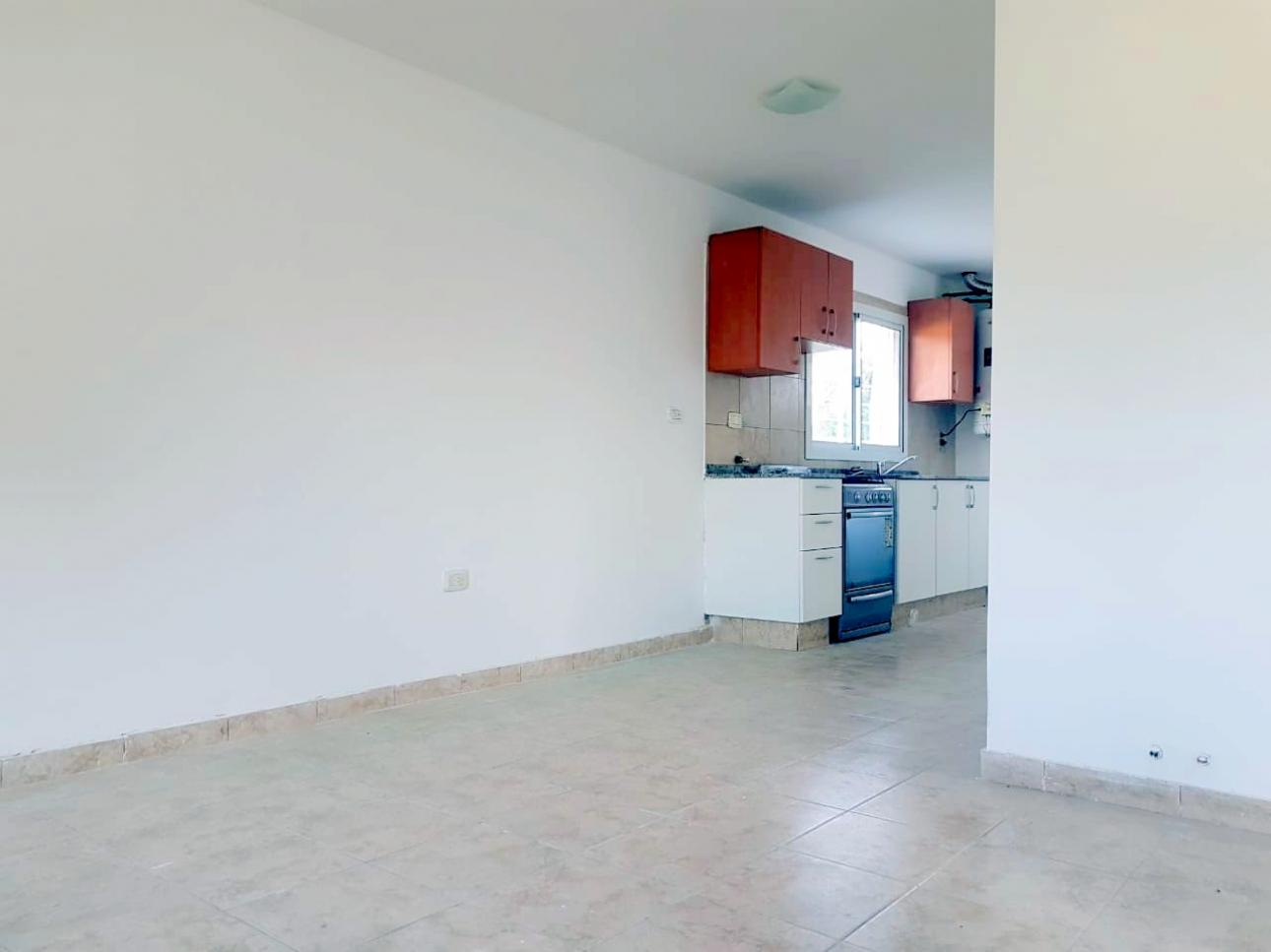 CASA EN ALQUILER EN HOUSING LOS ALGARROBOS VILLA ALLENDE