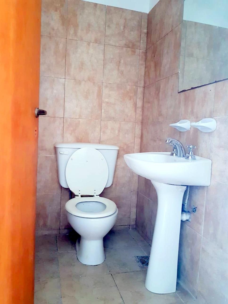 CASA EN ALQUILER EN HOUSING LOS ALGARROBOS VILLA ALLENDE