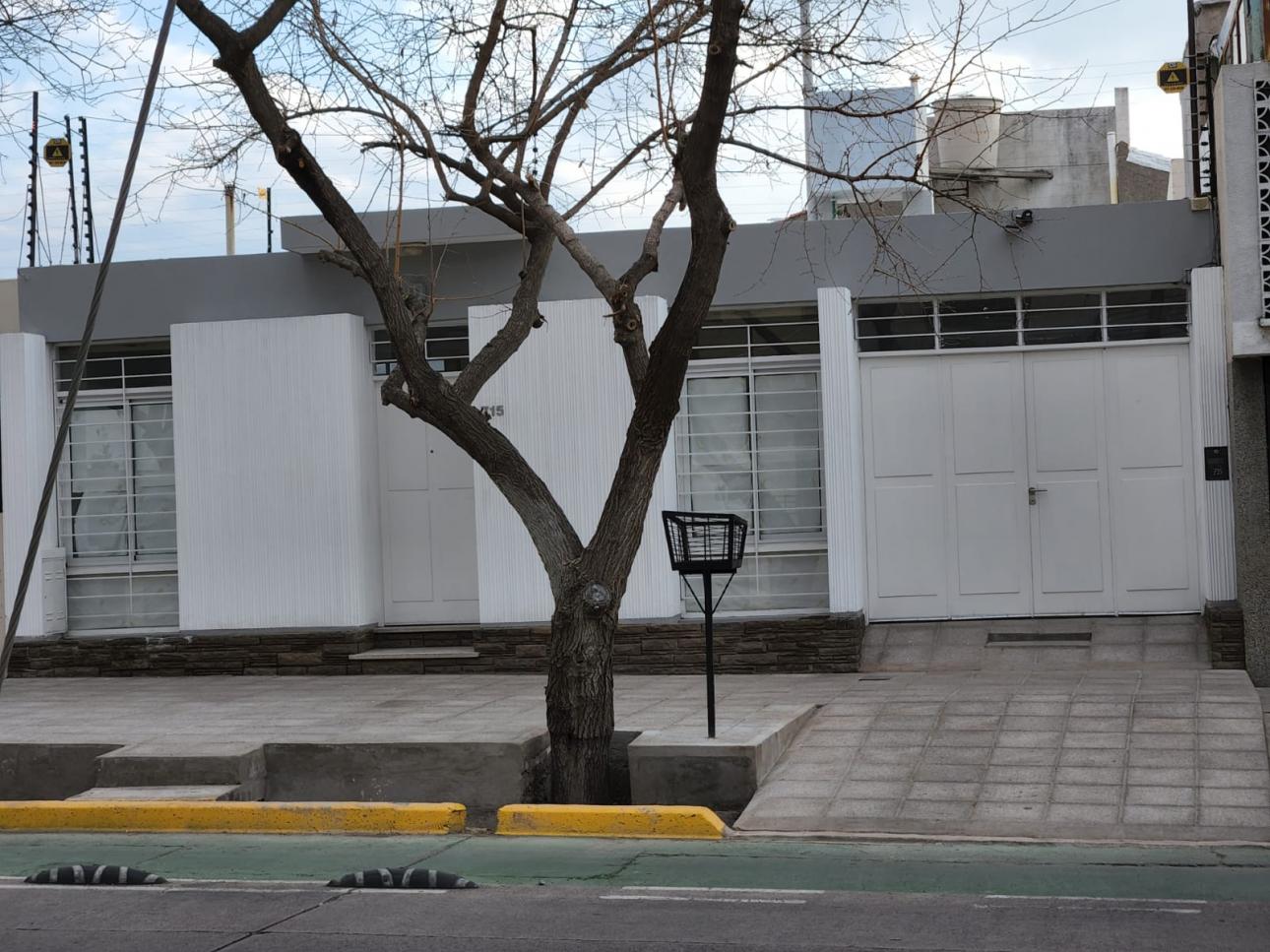 Venta casa 3 dormitorios sexta sección
