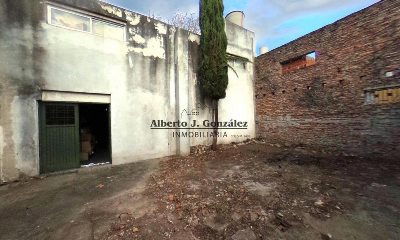 Galpon en Villa Ballester con oficinas